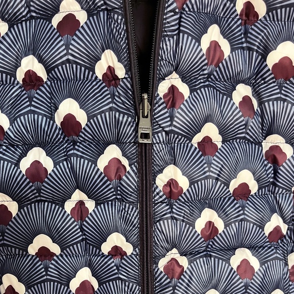 Reversible Puffer Coat - Picture 6 of 10